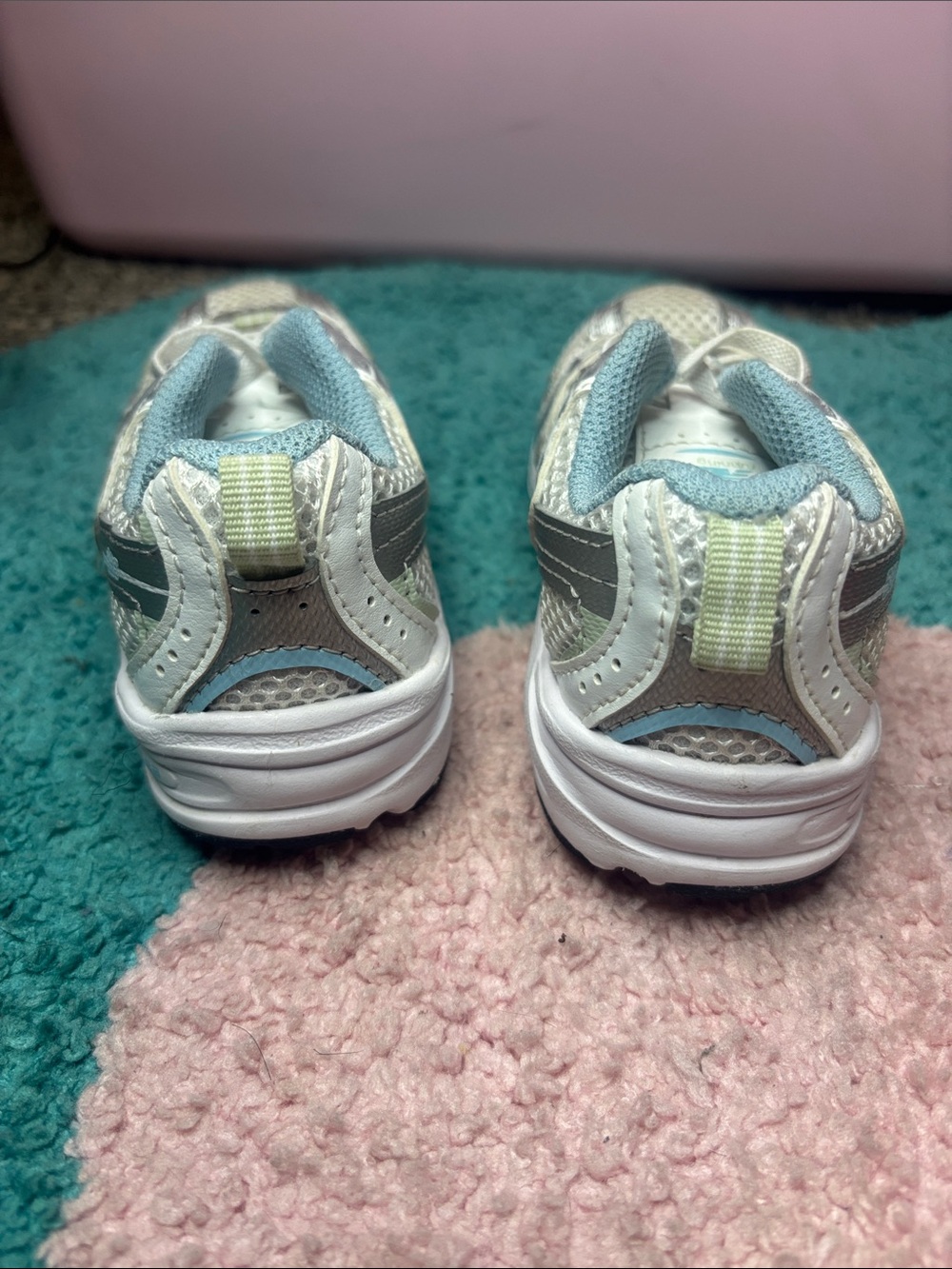 New Balance Kids Sneakers - Light Blue and Silver Accents - Picture 4 of 5